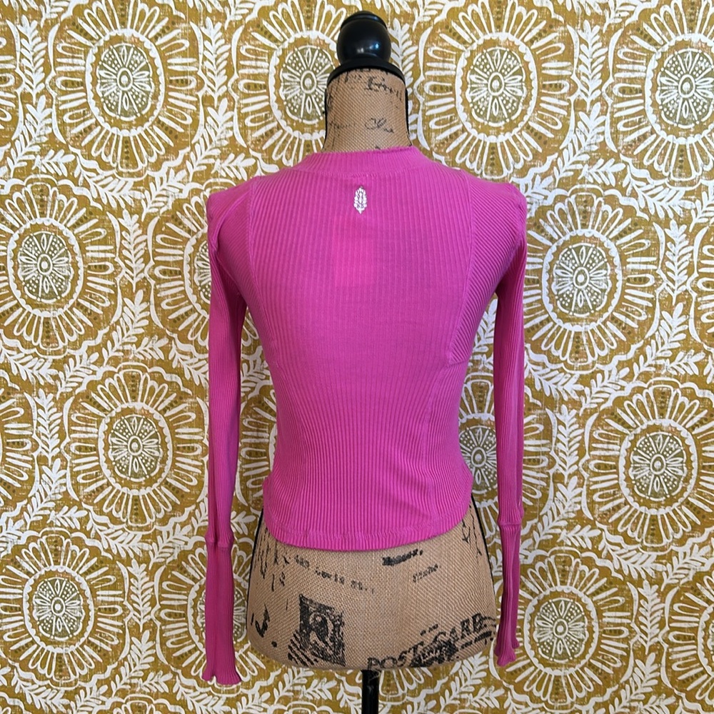 NWOT Free People Movement Laura Mock Neck Ribbed Top in Fuchsia Fizz size XS - Picture 9 of 12
